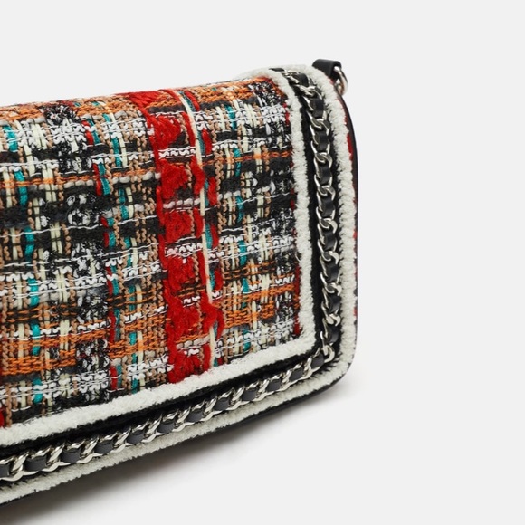 • Zara • Tweed Crossbody Bag with Chain - Picture 3 of 7